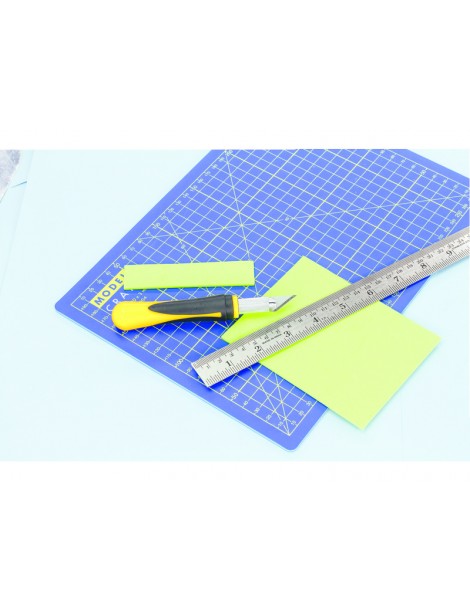 Modelcraft Plastic Handled Craft Knife with 24 Blade