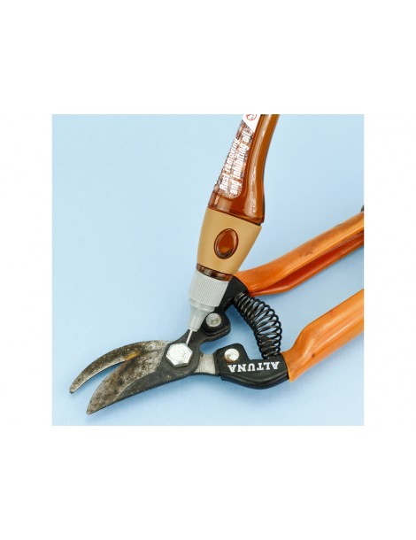 Modelcraft Rust Removing and Inhibiting Oil