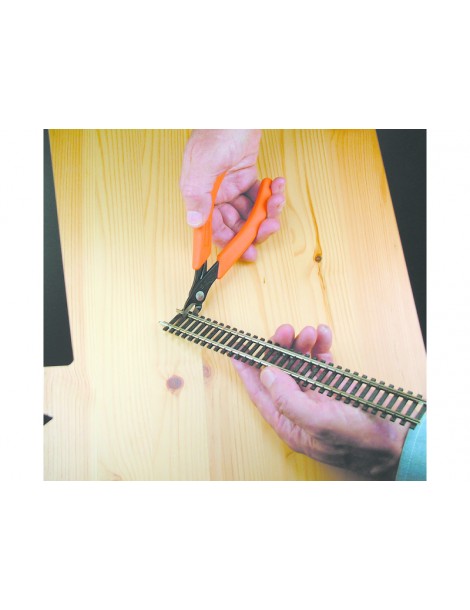 Modelcraft Track Cutter