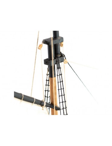 AMATI Adventure Pirate Ship 1760 1:60 set
