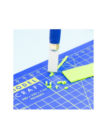 Modelcraft Soft Grip Hobby Knife with 6 Blades