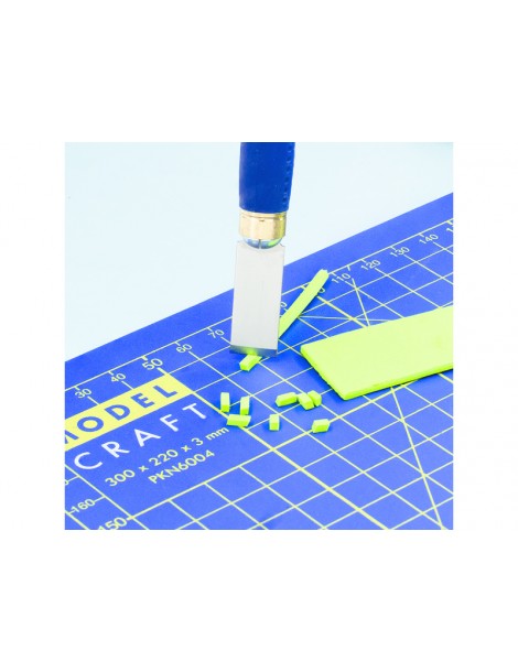 Modelcraft Soft Grip Hobby Knife with 6 Blades