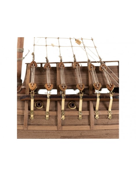AMATI Santa Maria karavela 1492 1:65 kit
